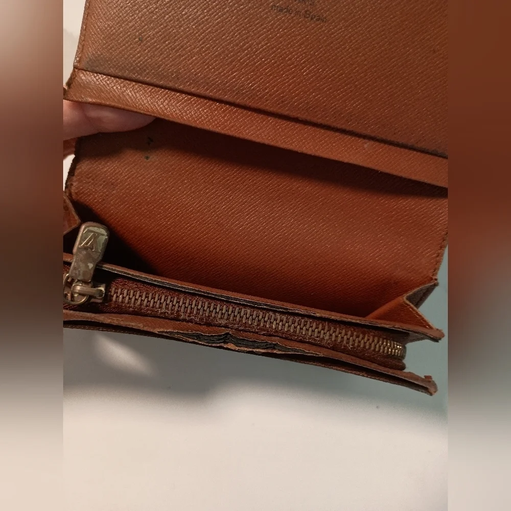 Louis Vuitton Tresor L-shaped zipper compact wallet Monogram